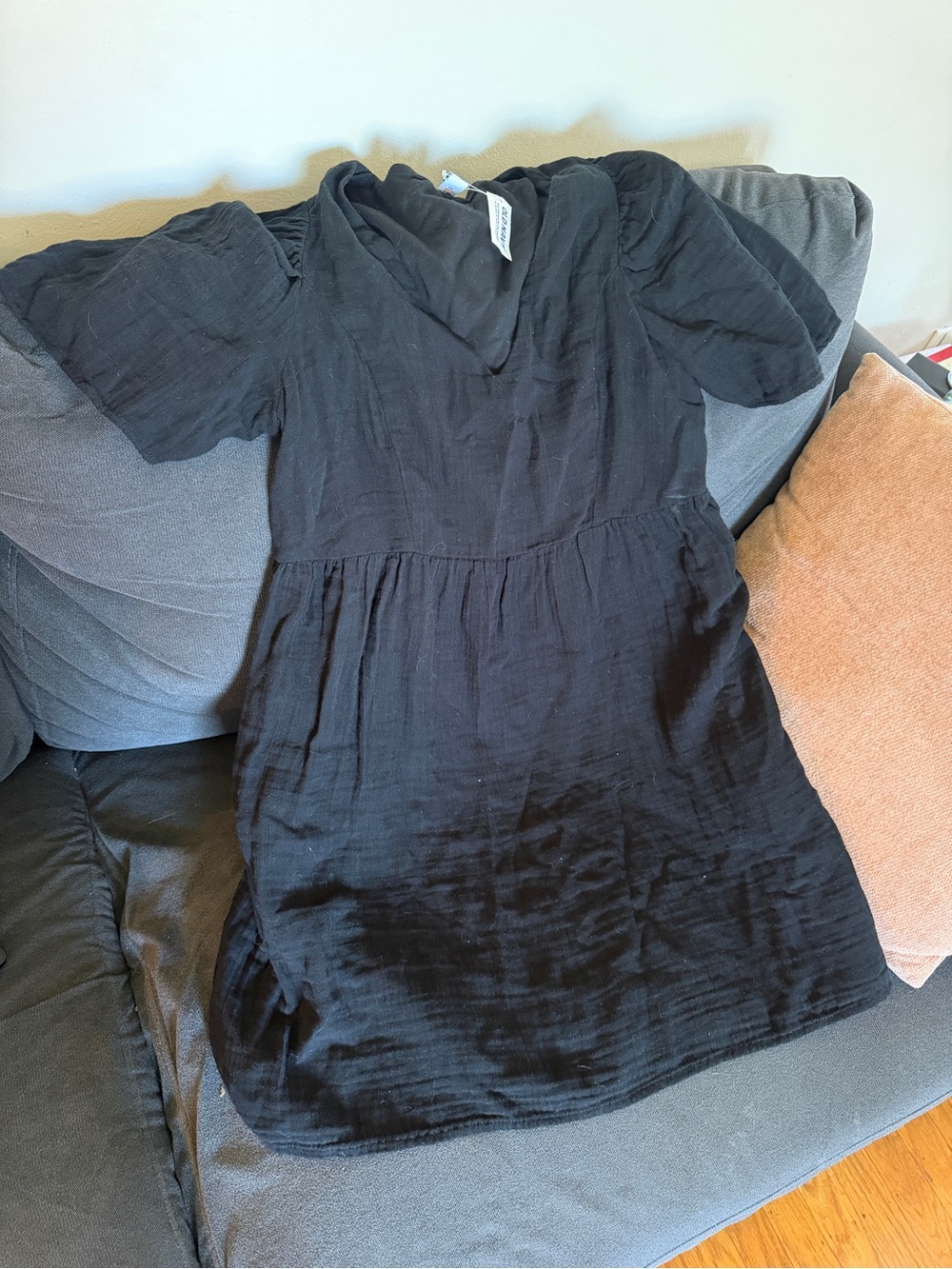 Old Navy Black Short Sleeve V-Neck Dress